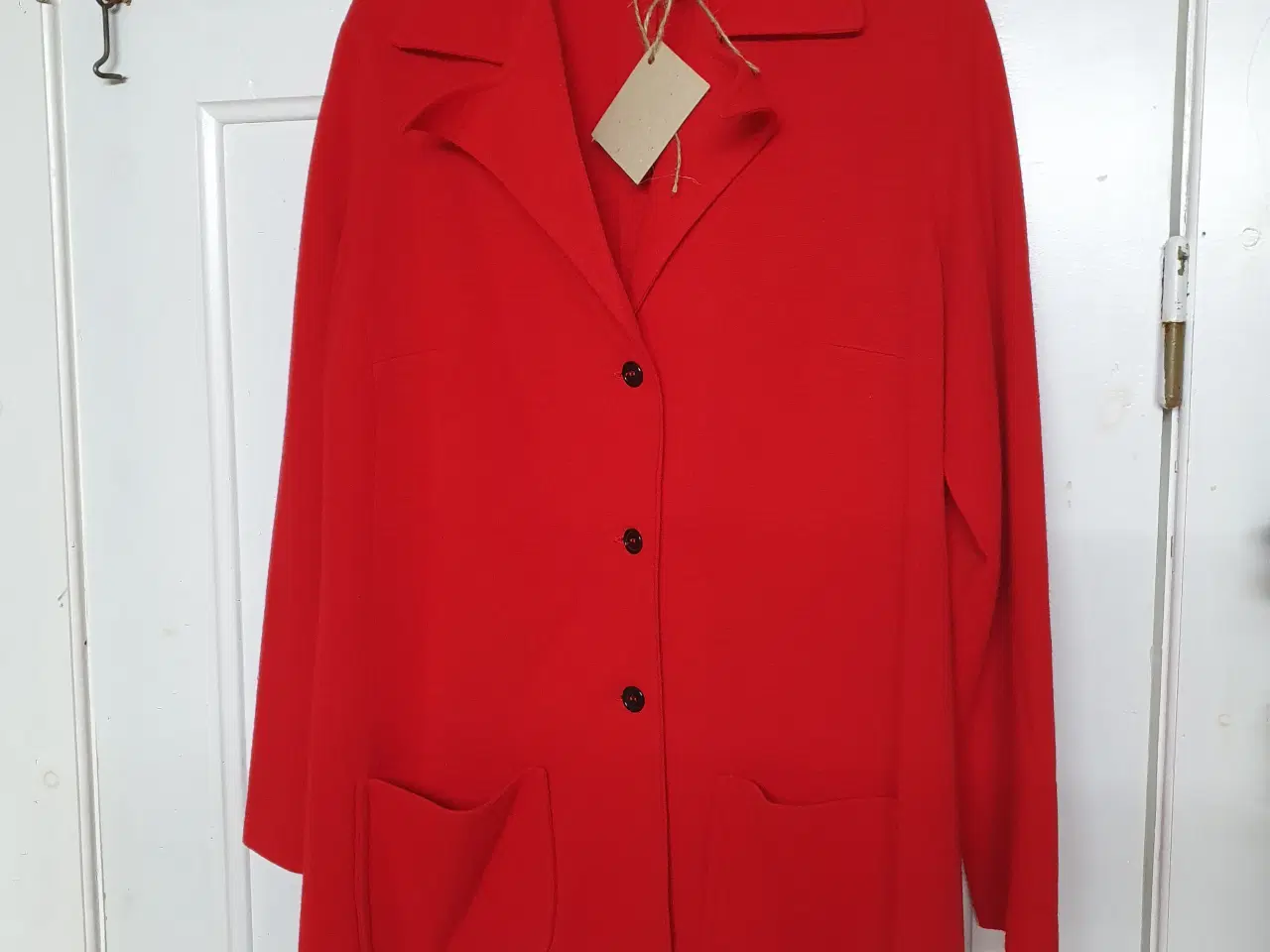 Billede 1 - Rød Retro 80'er jersey jakke 