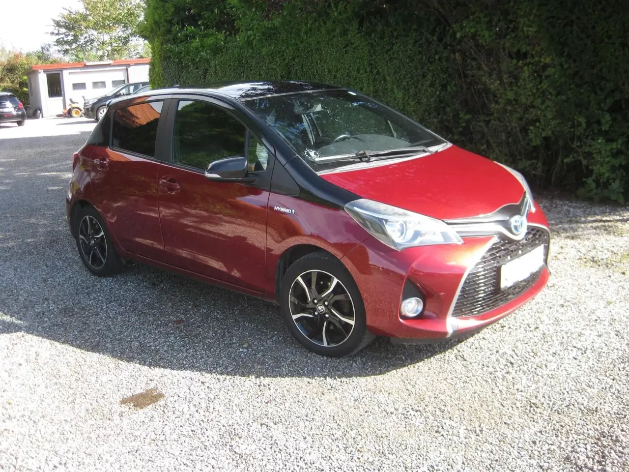 Billede 1 - Toyota Yaris 1,5 Hybrid Spirit E-CVT 100HK 5d Trinl. Gear
