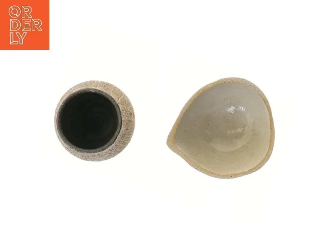 Billede 2 - To keramiske tittekopper (str. 8 & 10,5 cm)