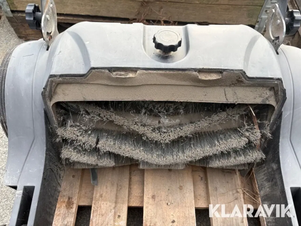 Billede 9 - Manuel fejemaskine