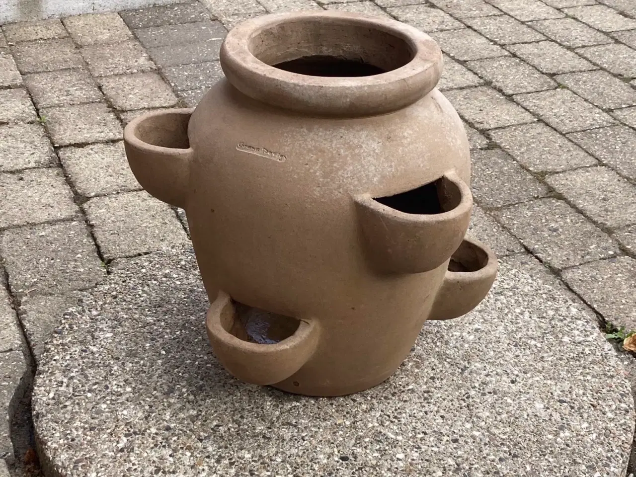Billede 1 - Terracotta “jordbær “krukke Grama Design