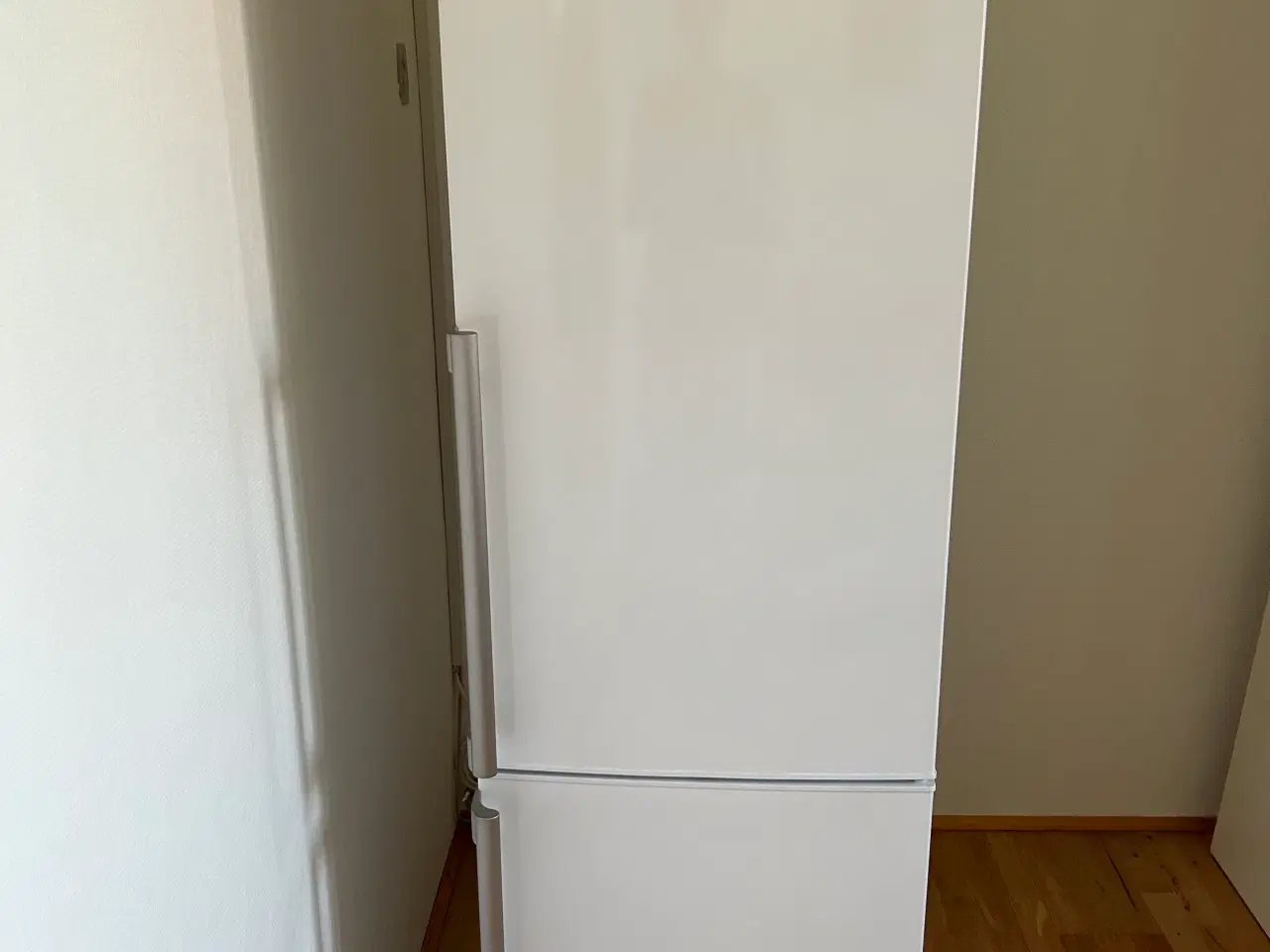 Billede 1 - Køle _ Fryseskab Gram