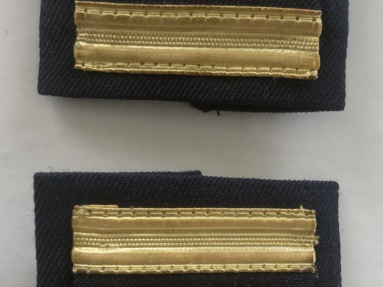 Billede 1 - 2 x Distinktion til skulderen Flyselskaber