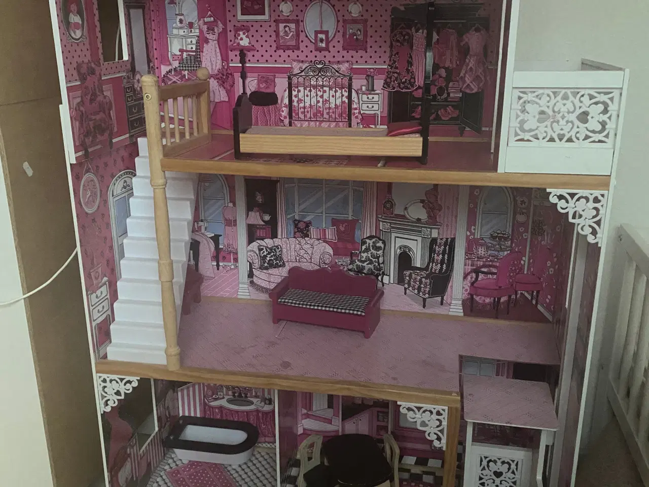 Billede 3 - Barbie- dukke hus stort