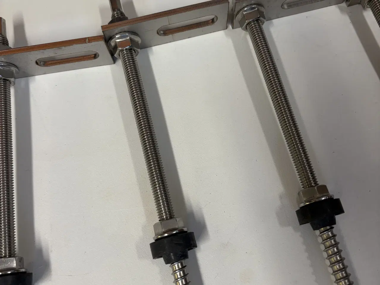 Billede 2 - 250 mm stokskruer til solcelle skinner