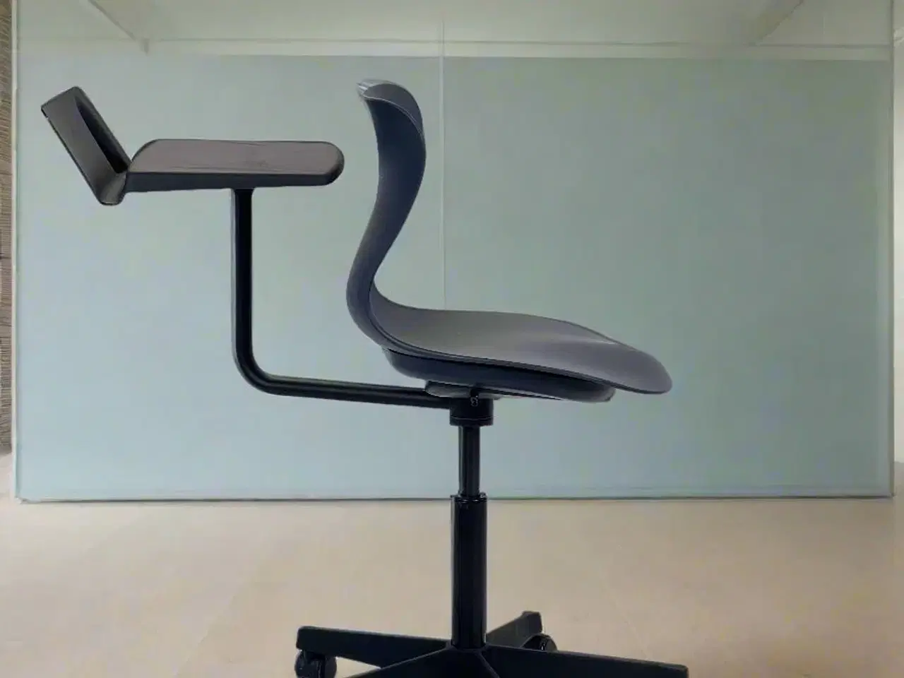 Billede 2 - Labofa | Viper Kontorstol (m. bord)