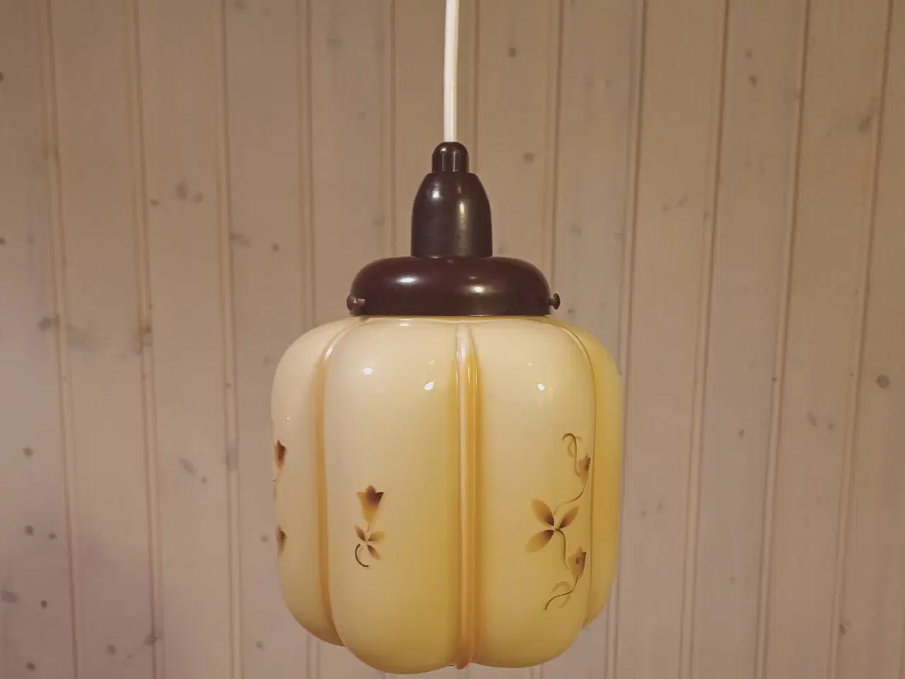 Billede 7 - Vintage/Retro loftlampe med glasskærm og bakelit.