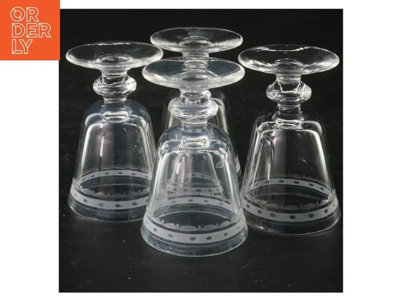 Billede 2 - Snapseglas (str. 8 cm og 5 cm i diameter)