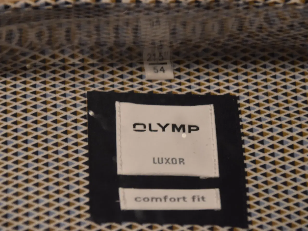 Billede 3 - Olymp Luxor Skjorte (Nypris 700Kr.)