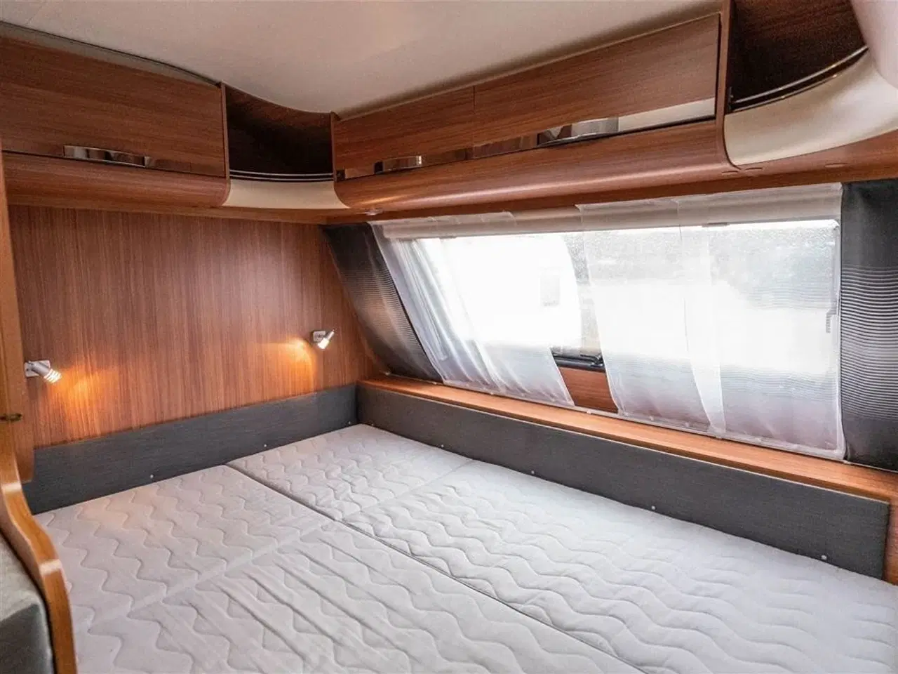 Billede 47 - 2013 - Adria Adora 563 PT   Rigtig fin vogn med køjer og dobbeltseng