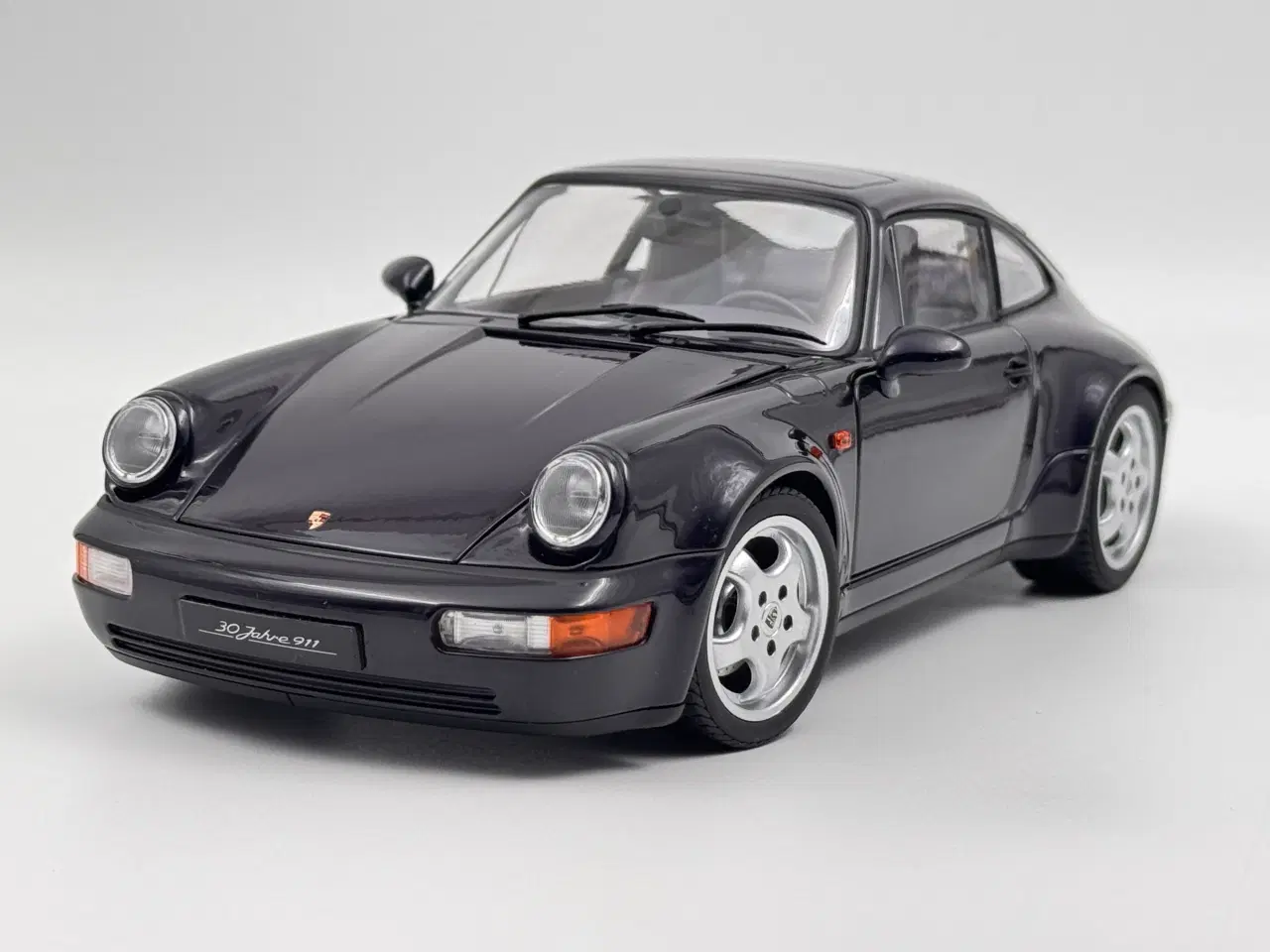 Billede 1 - 1993 Porsche 911 / 964 Carrera 4 - 1:18