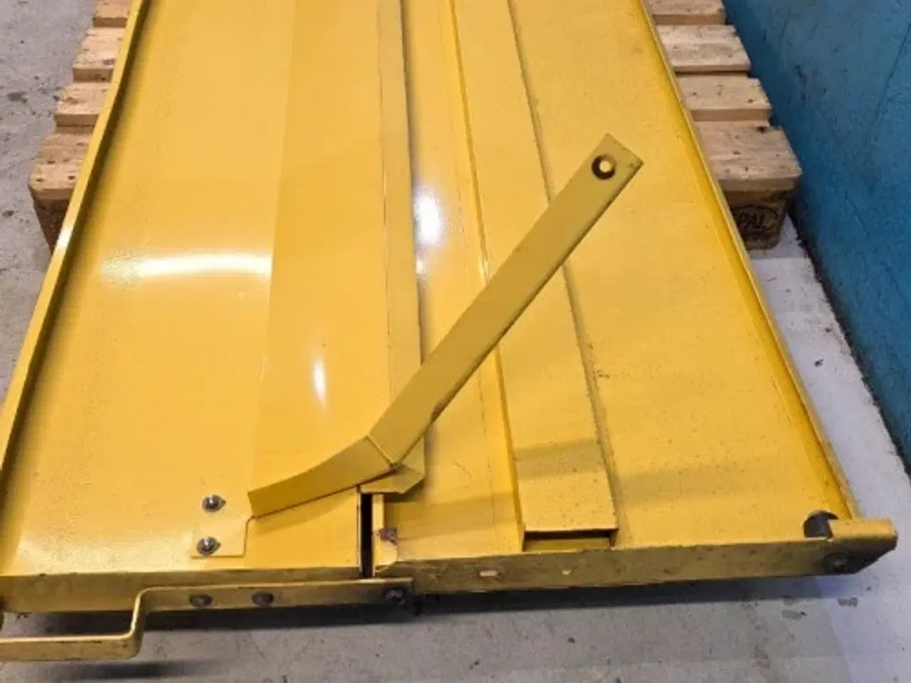 Billede 13 - New Holland TF44 Skærm 84001160