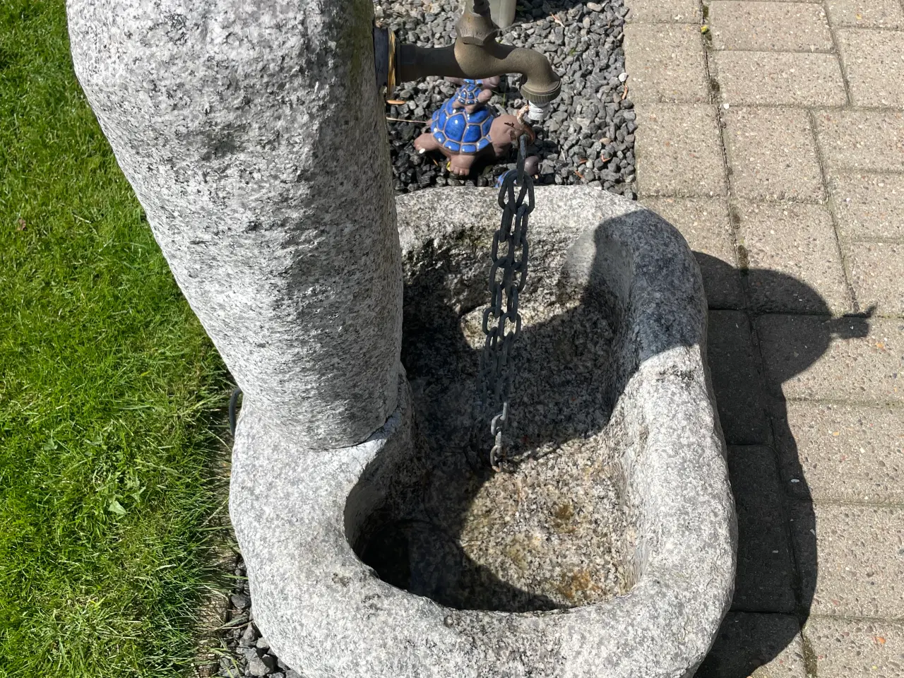 Billede 2 - Vandsten i granit
