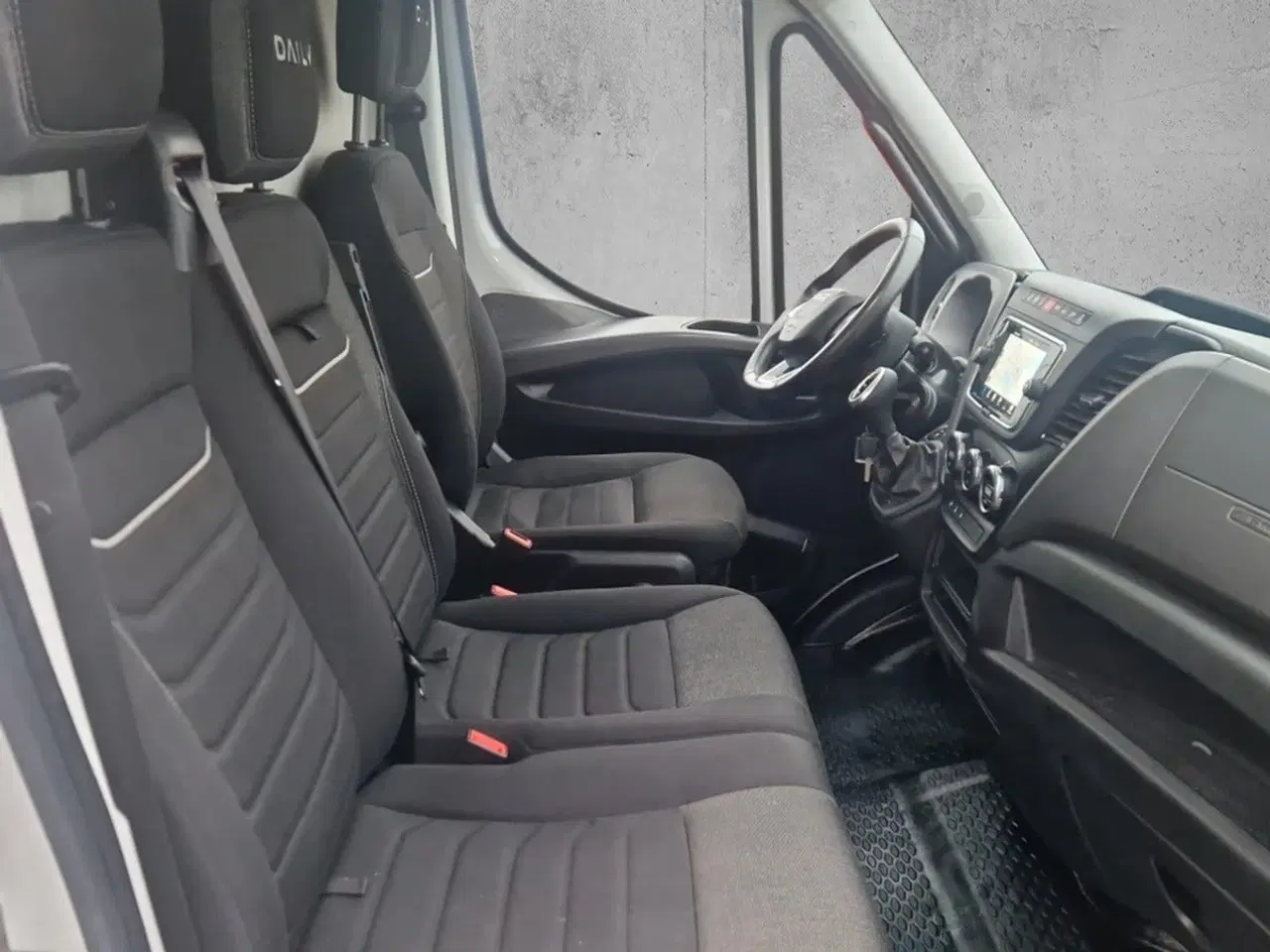 Billede 10 - Iveco Daily 3,0 35S18 12m³ Van AG8