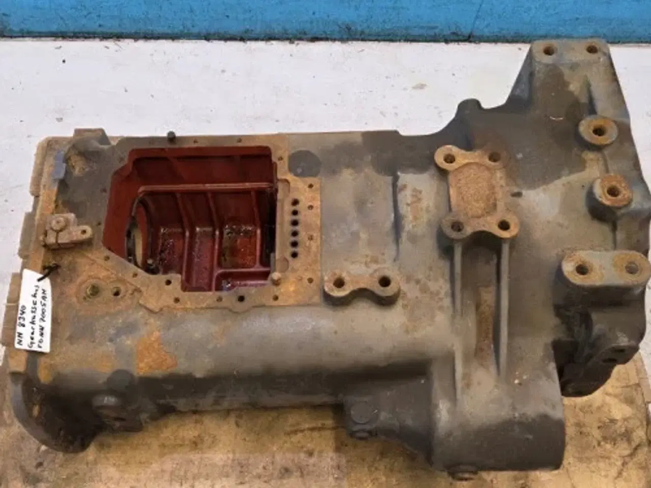 Billede 10 - New Holland 8340 Gearkasse Hus F0NN7005AH