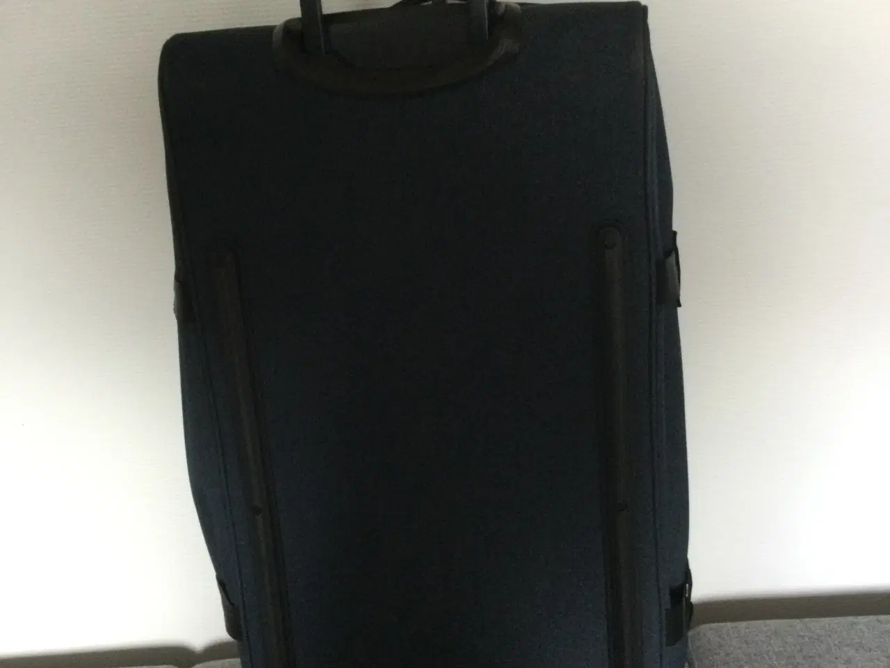 Billede 5 - Eastpak rejsetaske m/hjul som ny