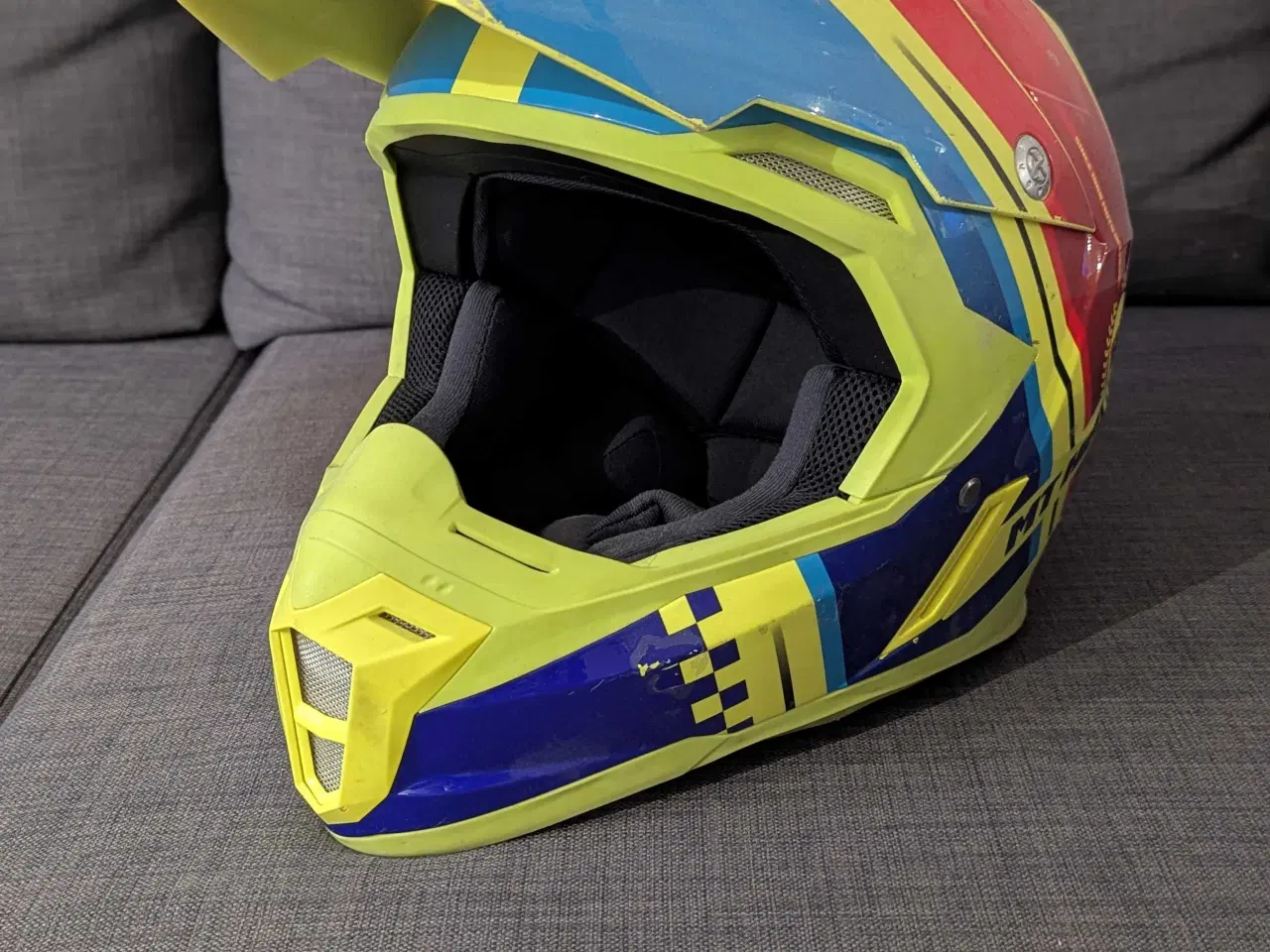 Billede 1 - Sej styrthjelm sælges 