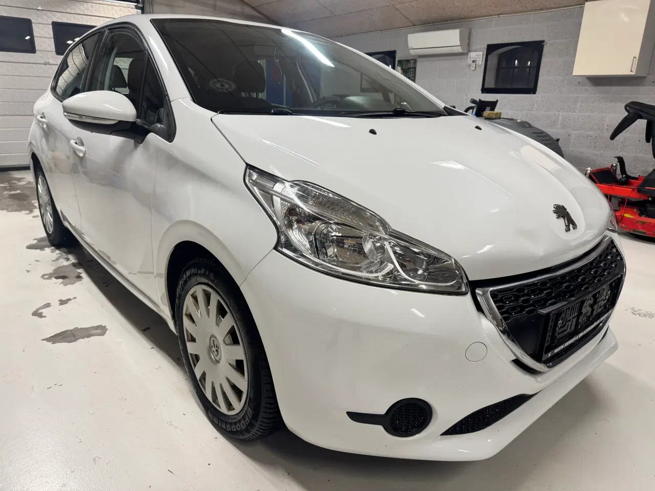 Billede 1 - 2015 Peugeot 208 kun 156.xxx km! 