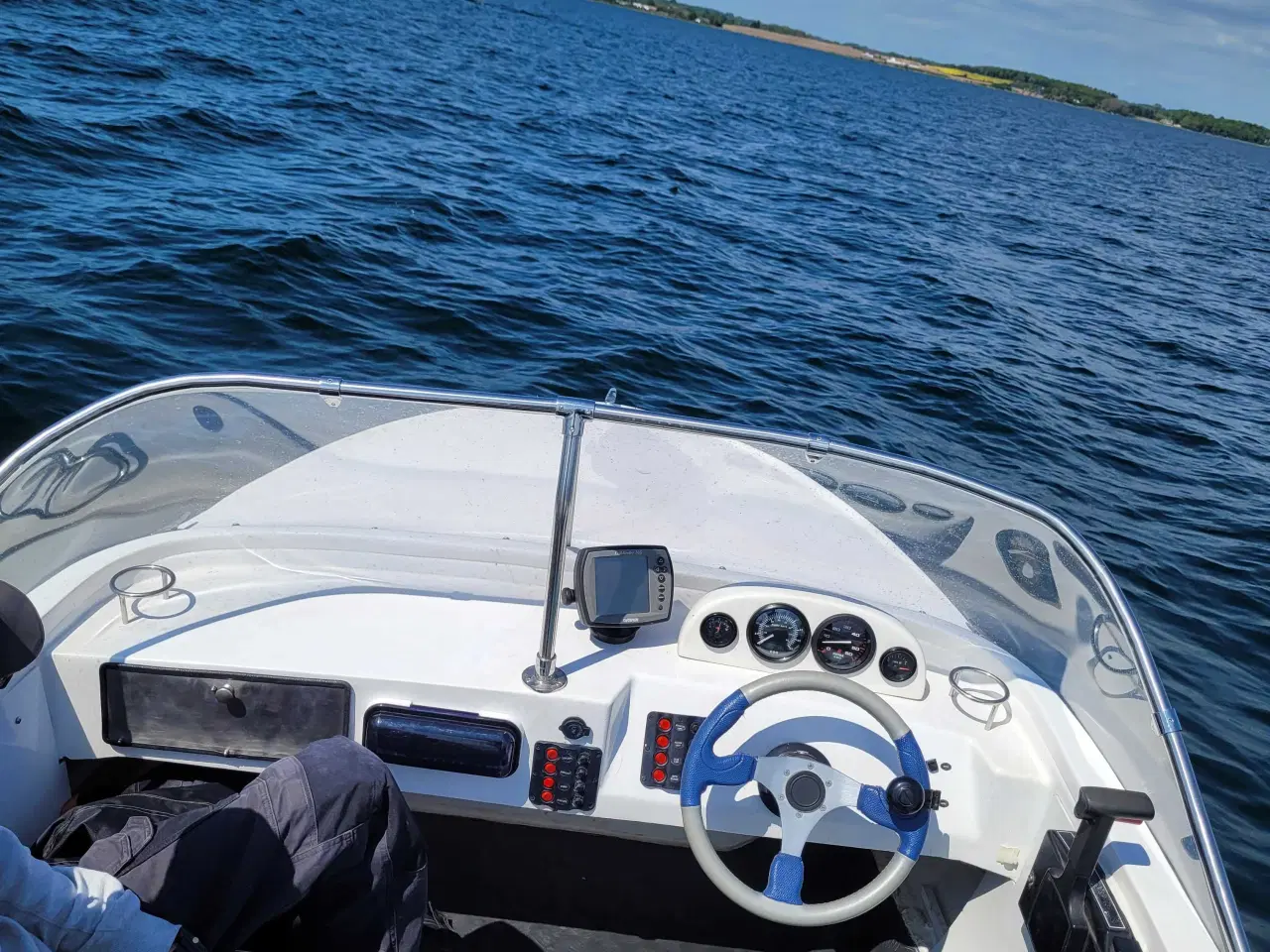Billede 3 - 16fods almarine speedbåd med 40hk mercury