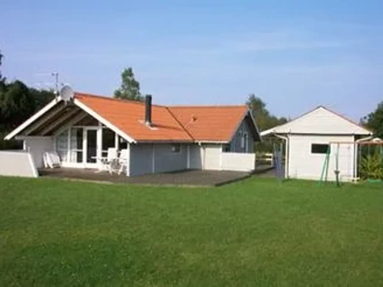 Billede 1 - Dejligt luksussommerhus for 6 personer til leje i Skovby på Sydals