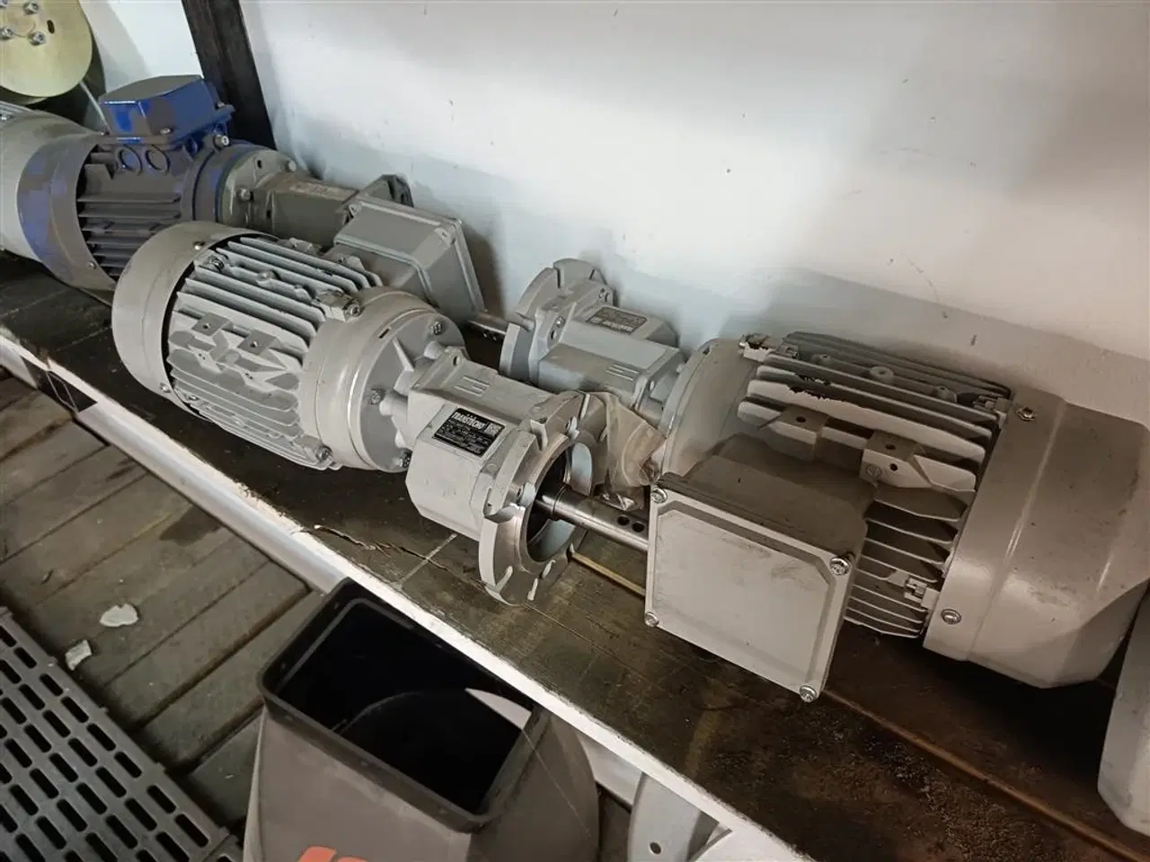 Billede 2 - - - - Motor til Flexsnegl 1 stk.