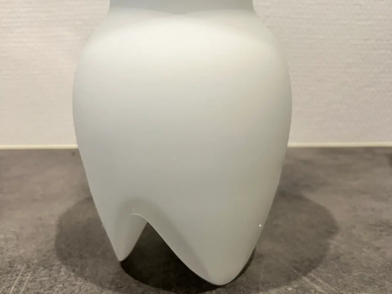 Billede 1 - LIN Utzon vase 18 cm