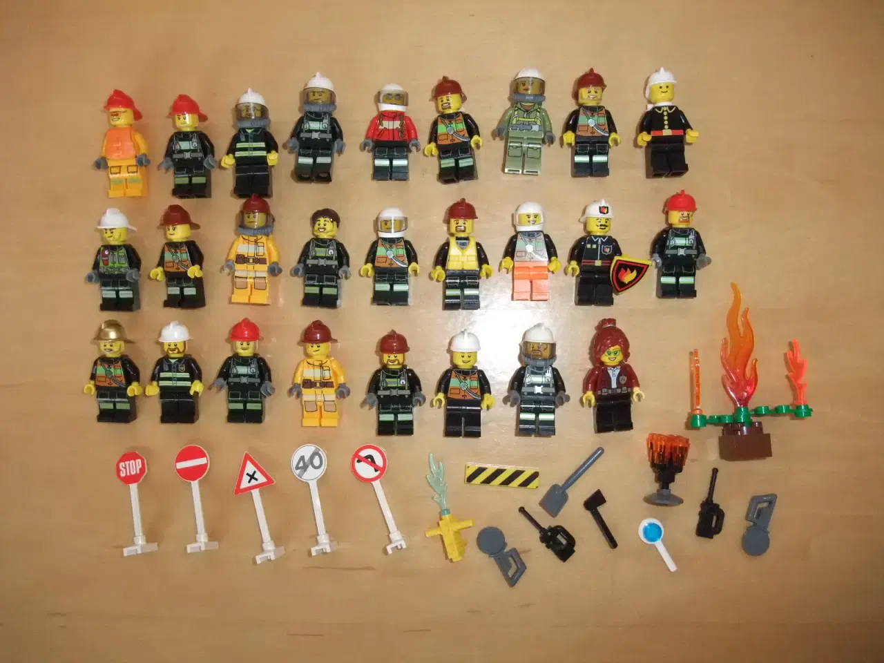 Billede 1 - Lego Fire/Brandmænd Figurer+Tilbehør
