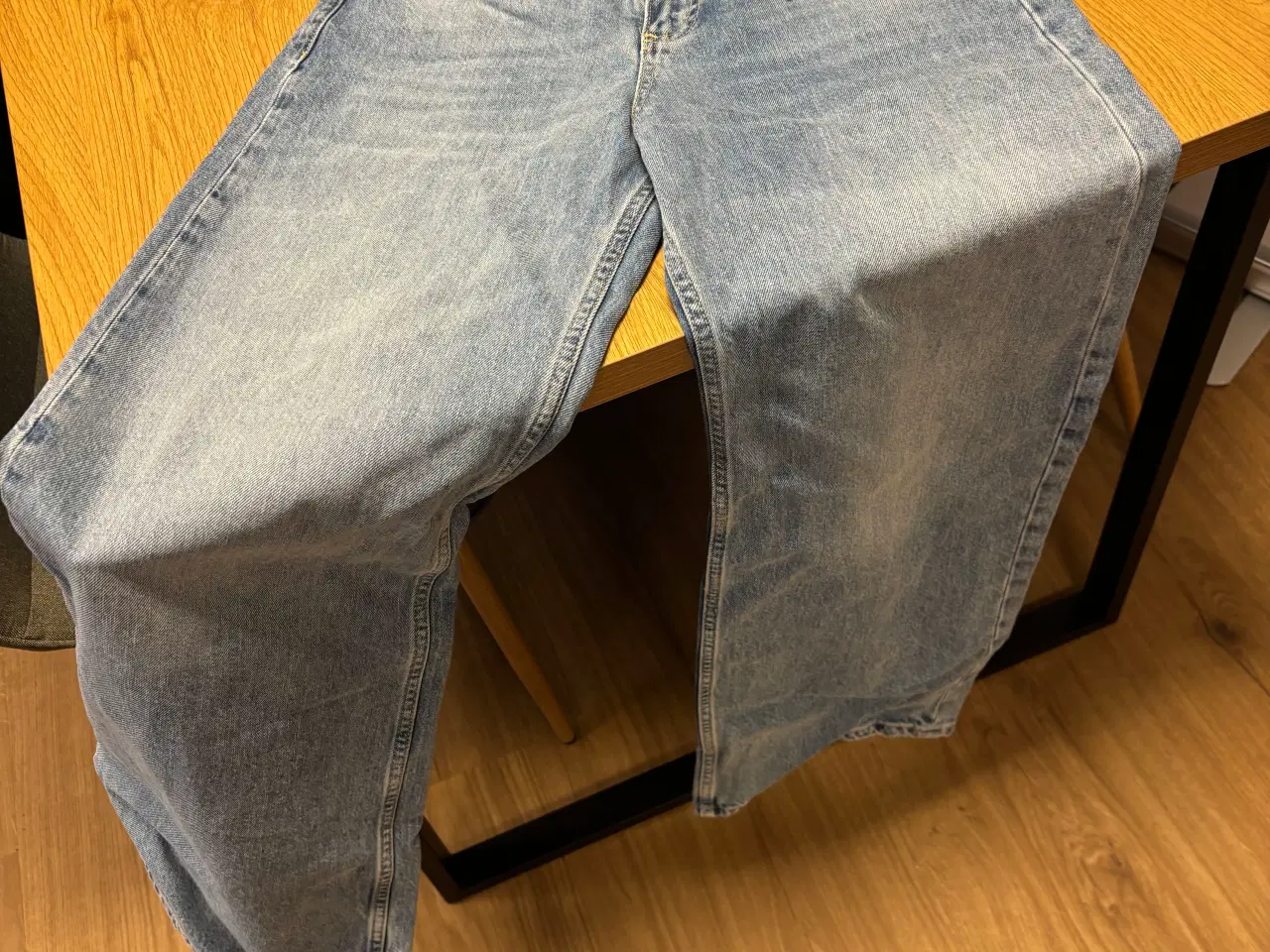 Billede 4 - Pull & Bear jeans NYE