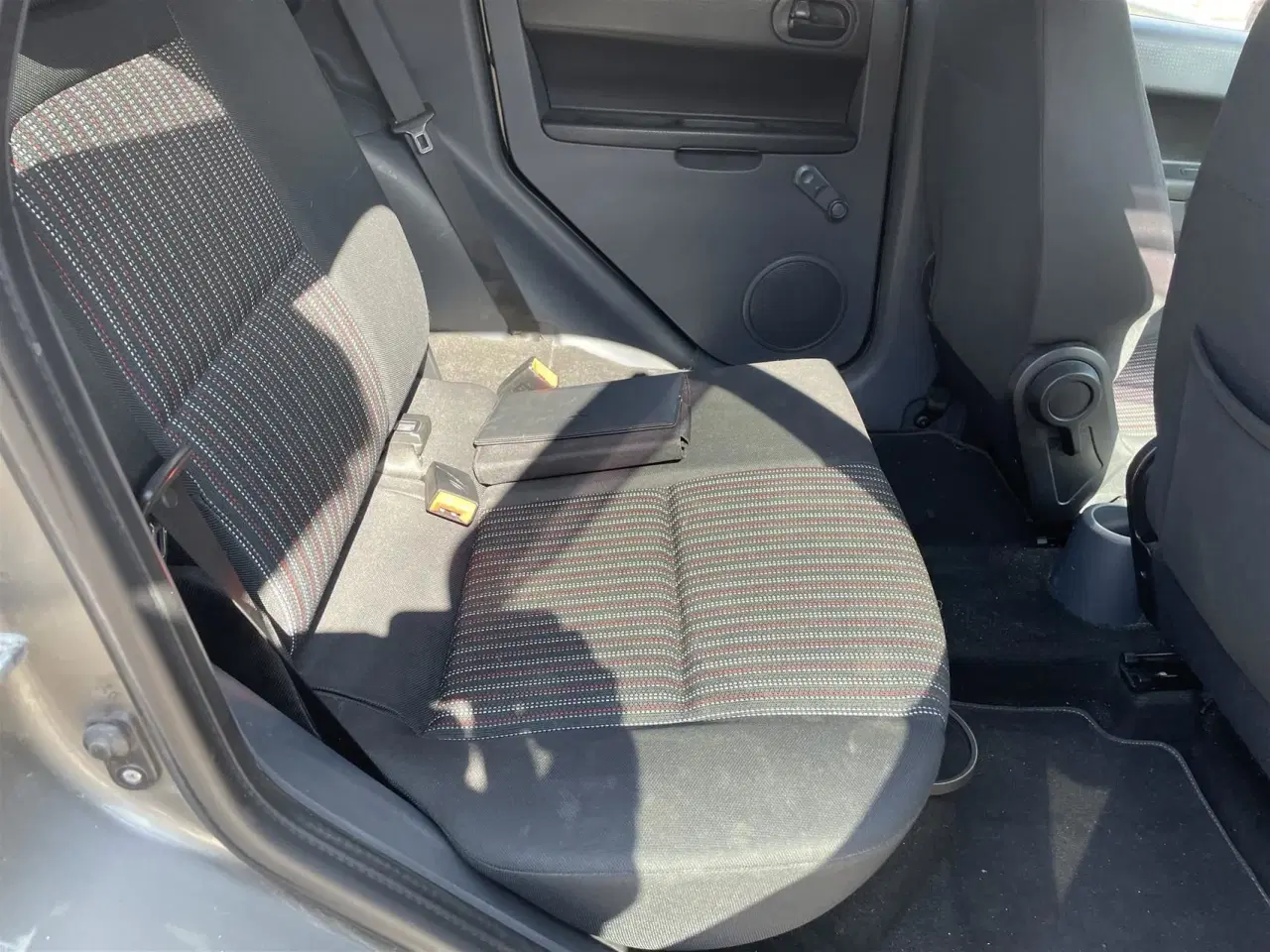 Billede 7 - Mitsubishi Colt 1,1 Cash 75HK 5d