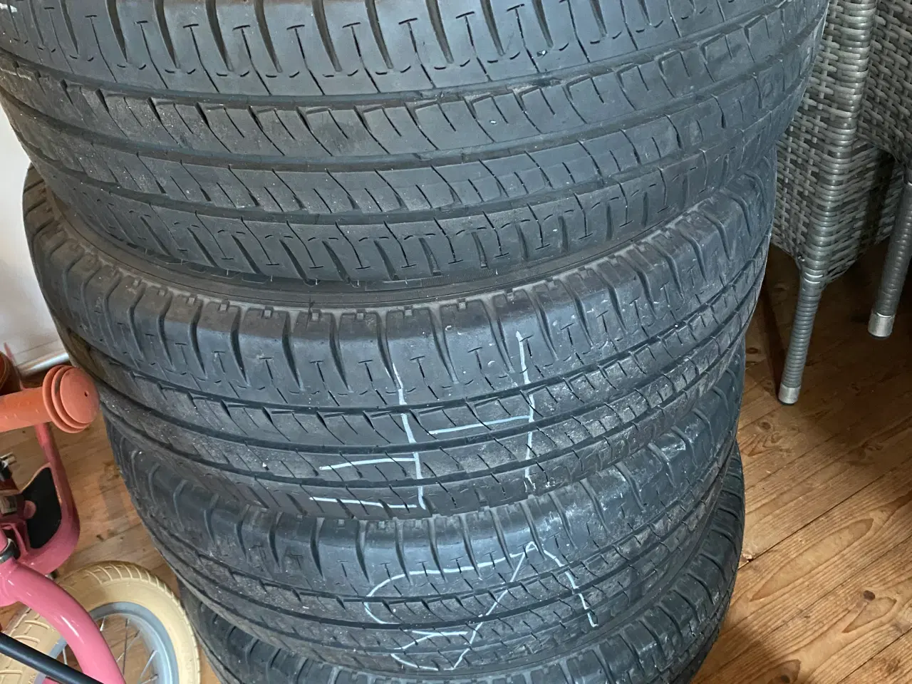 Billede 4 - Sommerdæk 215/65R16c
