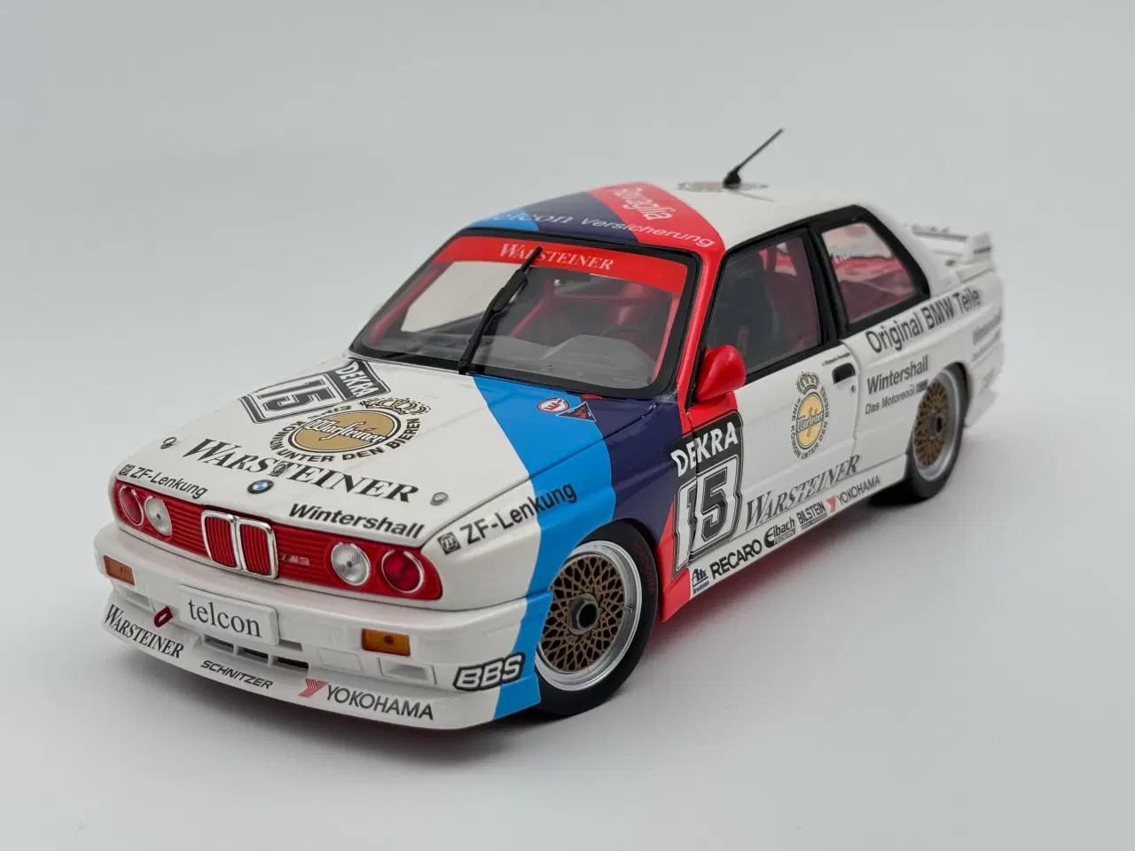 Billede 2 - 1989 BMW M3 EVO DTM E30 1:18  - MINICHAMPS