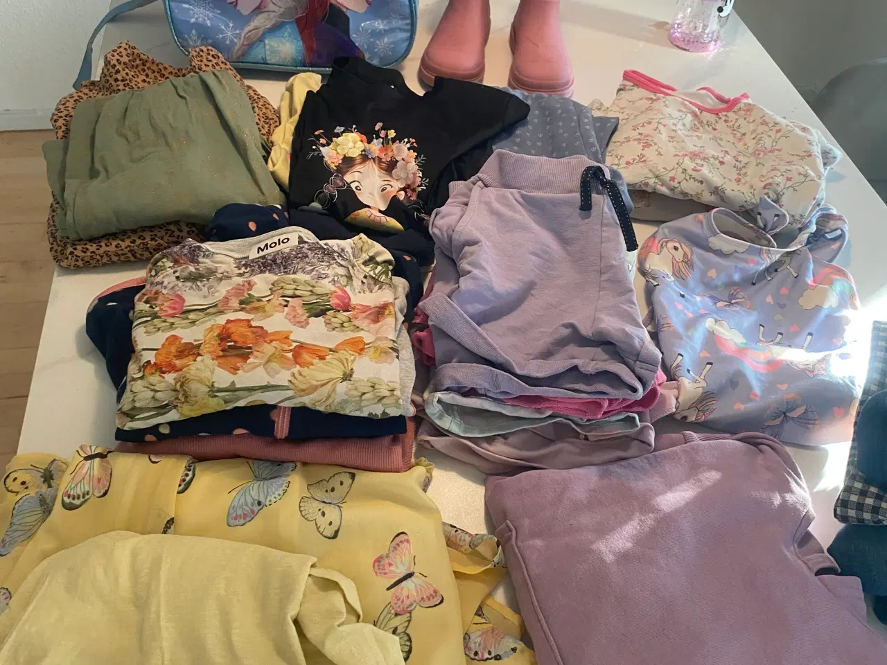 Billede 2 - Tøj pakke med