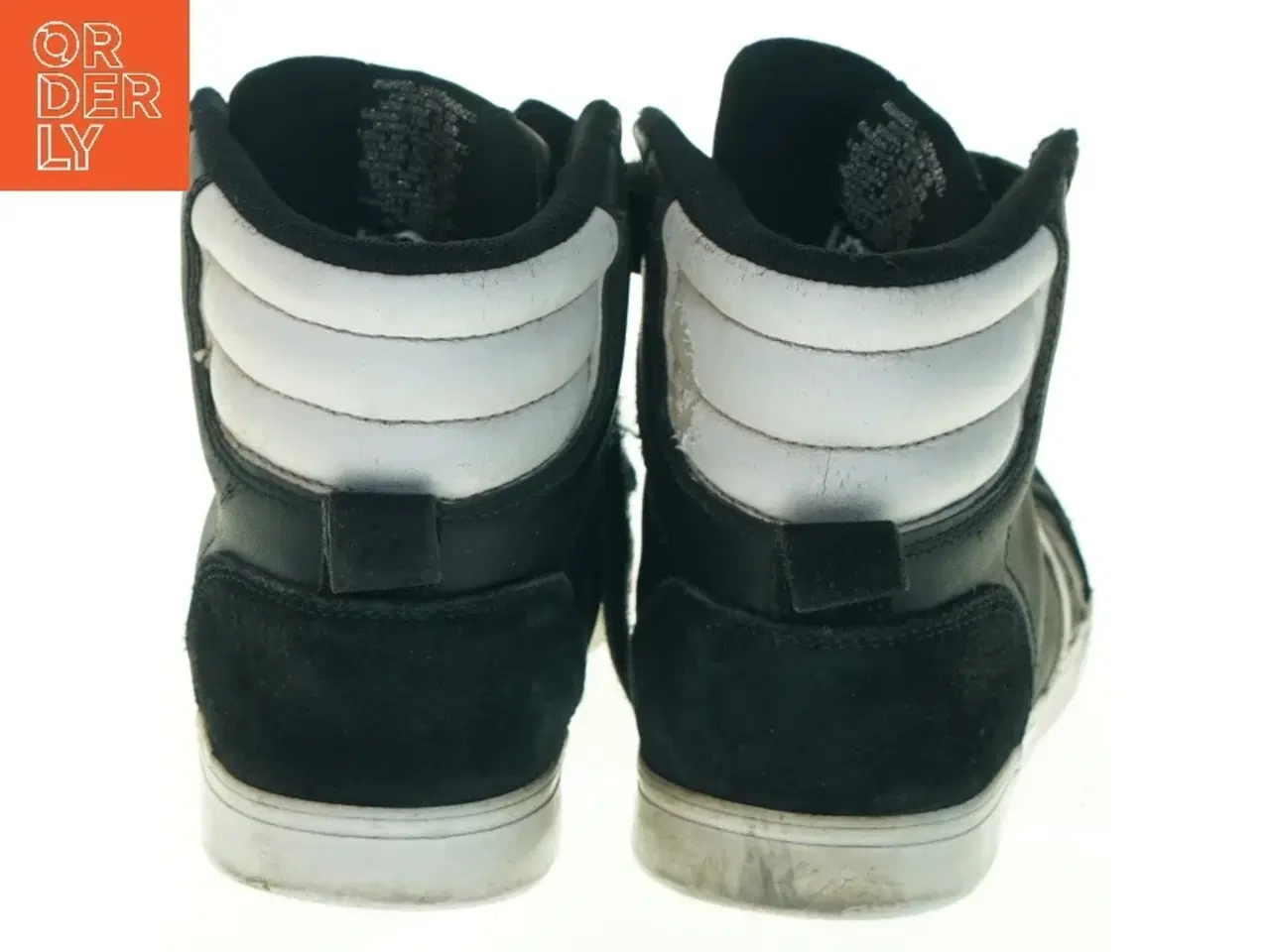 Billede 2 - Brugte høje sneakers fra Hummel (str. 38)