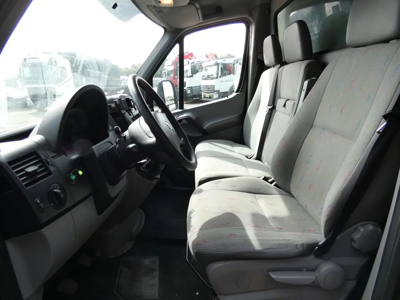 Billede 11 - VW Crafter Brobil 2,5 TDI Alukasse m.lift 163HK Ladv./Chas. Man.