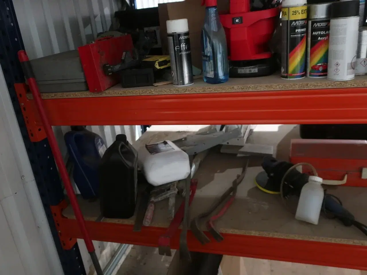 Billede 18 - Lagerreol med div. Værktøj og varelager