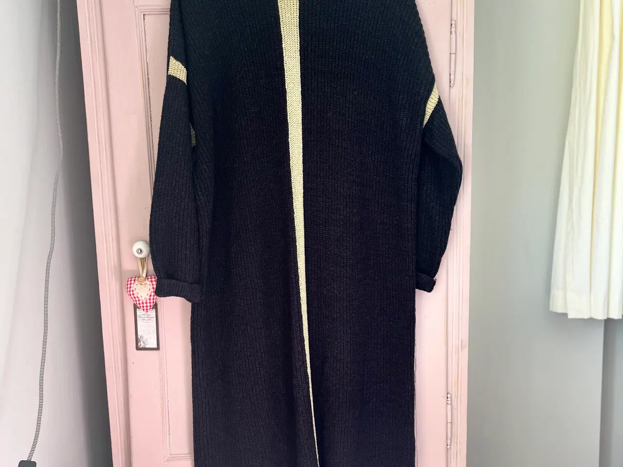 Billede 5 - lang strik cardigan fra Adia str. M 46/48