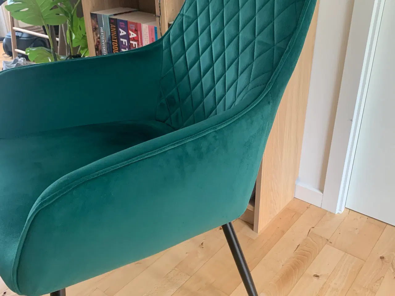 Billede 2 - Spisebordstole i velour 