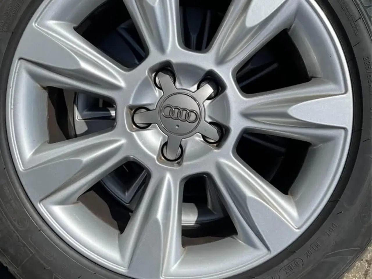 Billede 4 - Flotte originale Audi-alufælge inkl dæk
