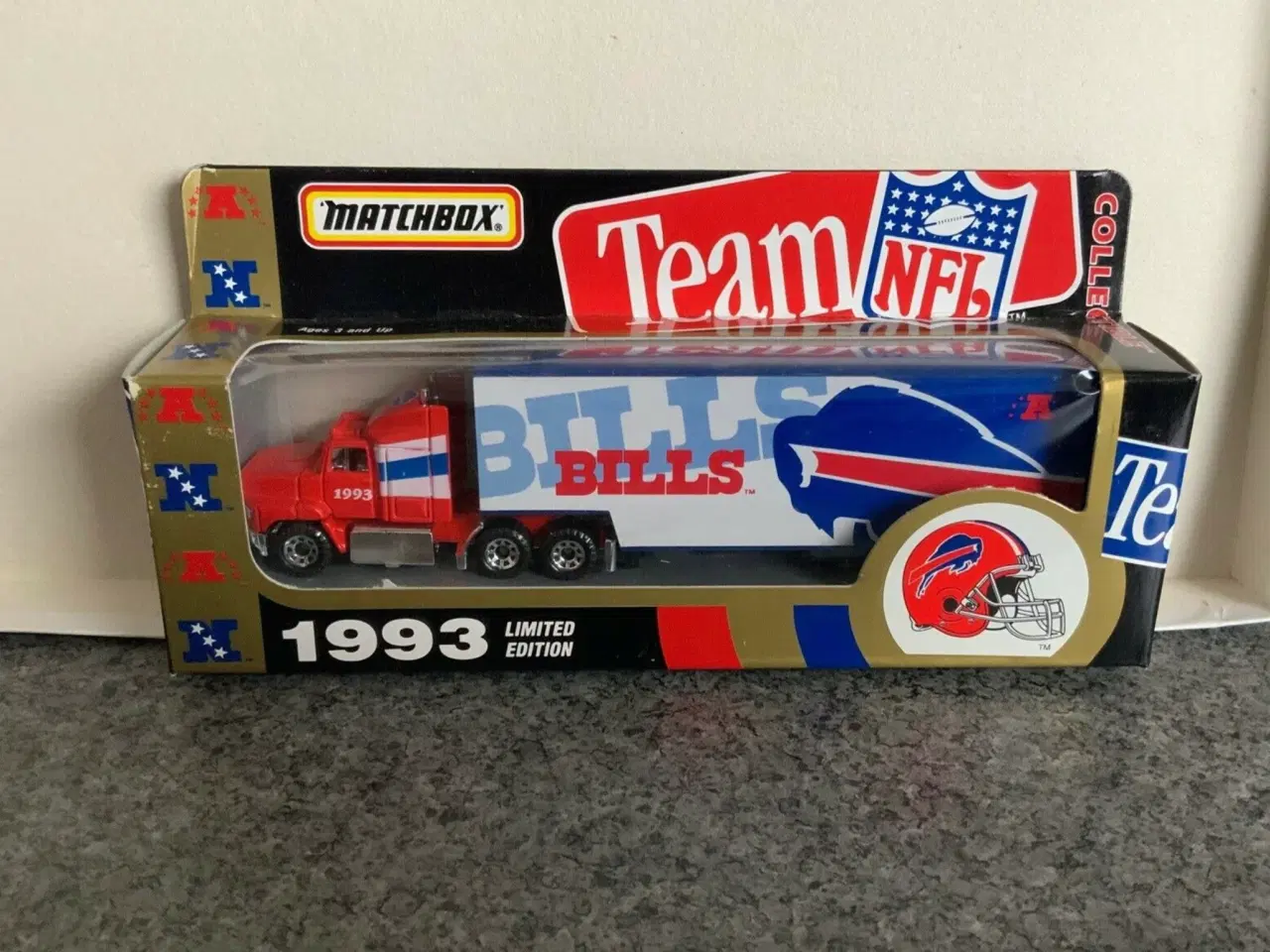 Billede 1 - Matchbox Buffalo Bills NFL 1993 Truck Trailer 