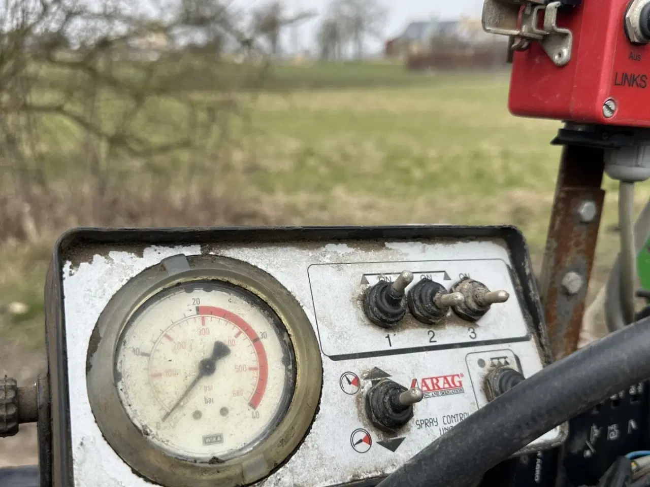 Billede 5 - Becker 12 rækket såmaskine med udstyr til flydende gødning. Fronttank medfølger til prisen.