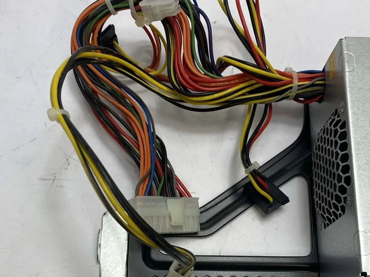 Billede 2 - Hipro HP-D250AA0 Strømforsyning