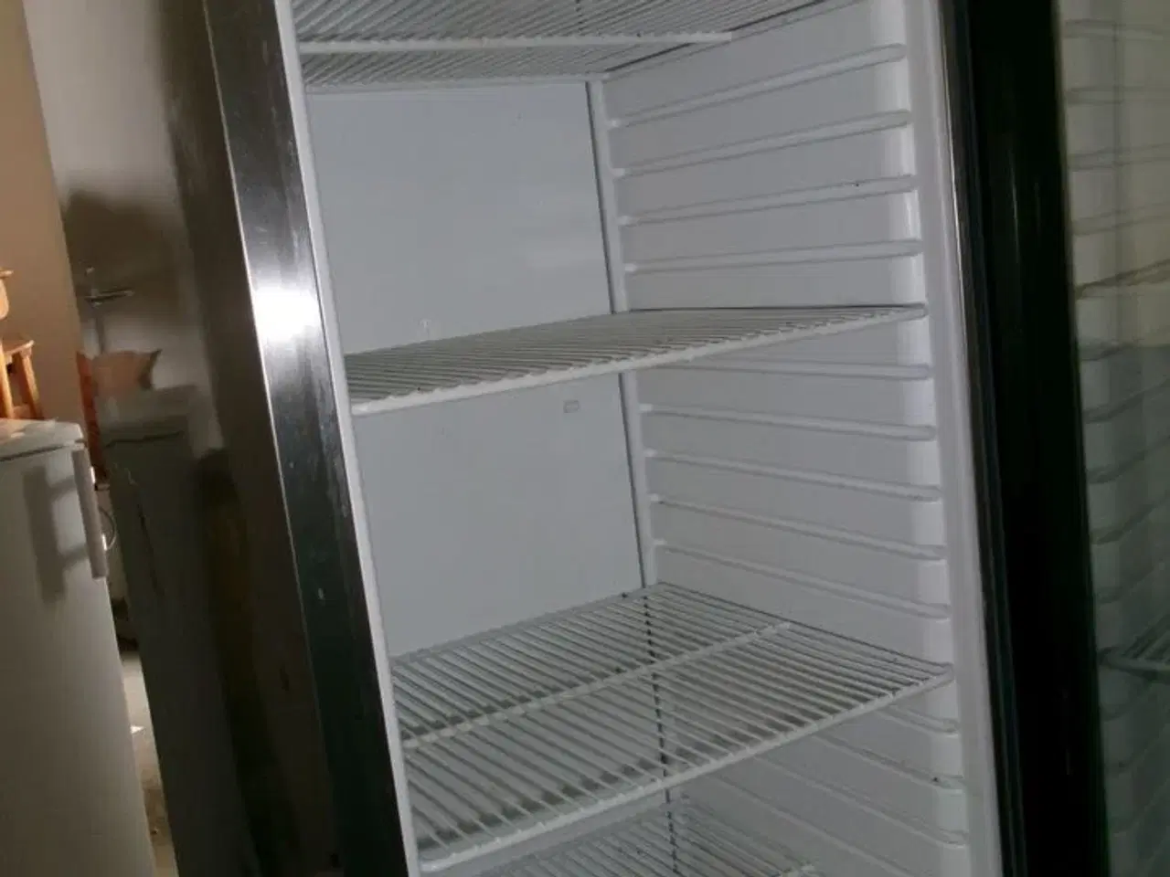 Billede 2 - Køleskab m/glaslåge GRAM