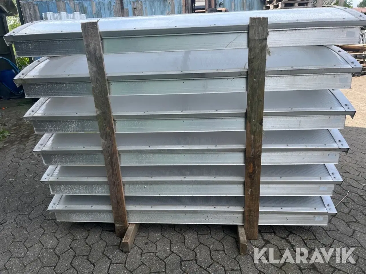 Billede 4 - Ovenlys vinduer Optilite Udvendig skørtmål 1990x1030 mm 6 styk