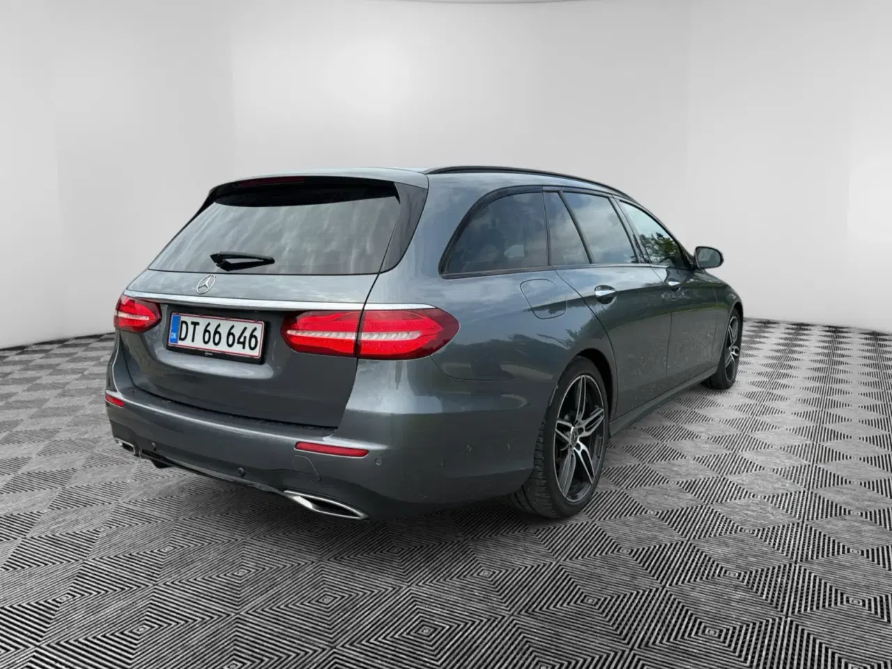 Billede 5 - Mercedes E350 d 3,0 AMG Line stc. aut. 4Matic