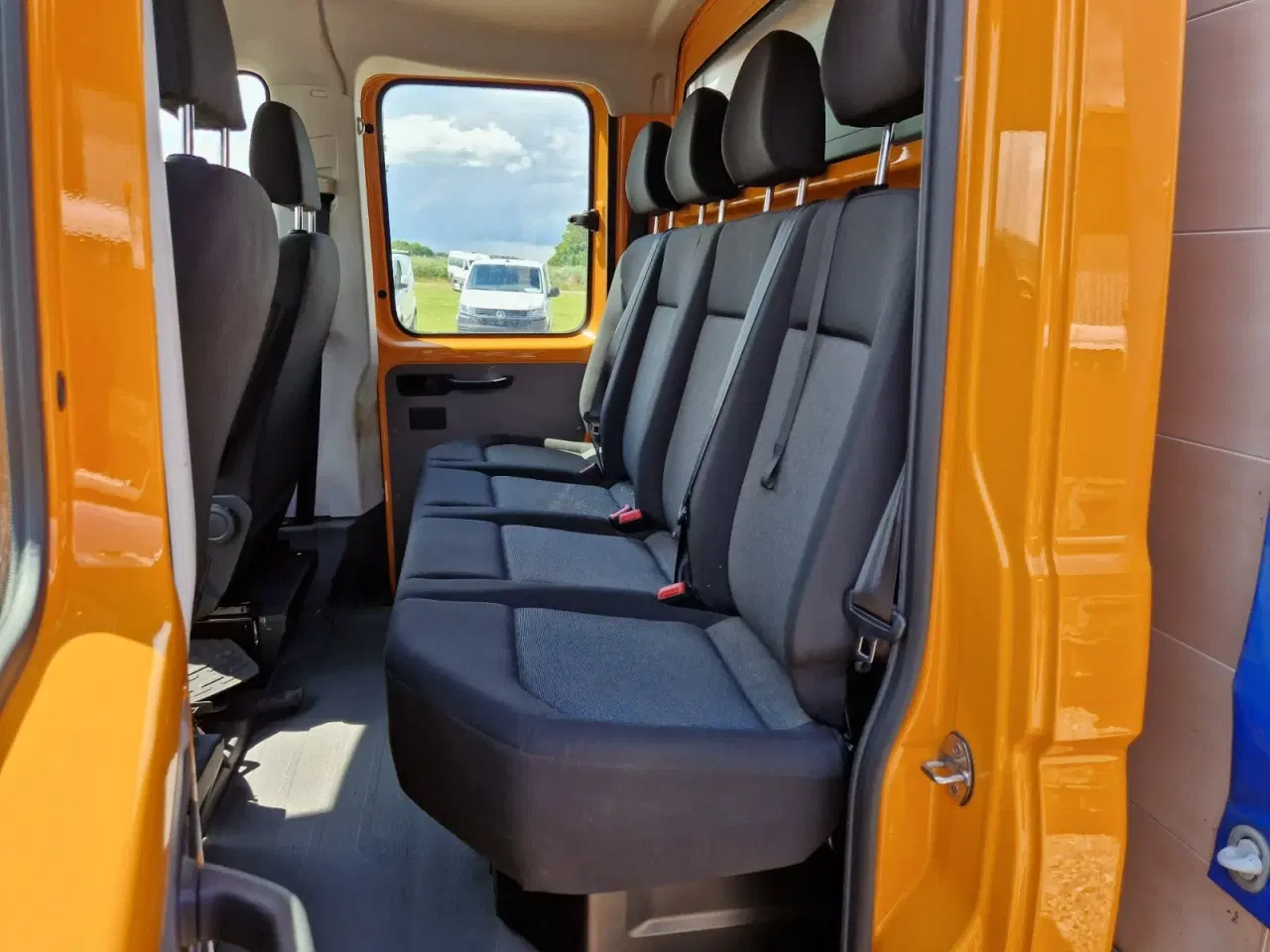 Billede 9 - VW Crafter 50 2,0 TDi 177 Mandskabsvogn m/lad
