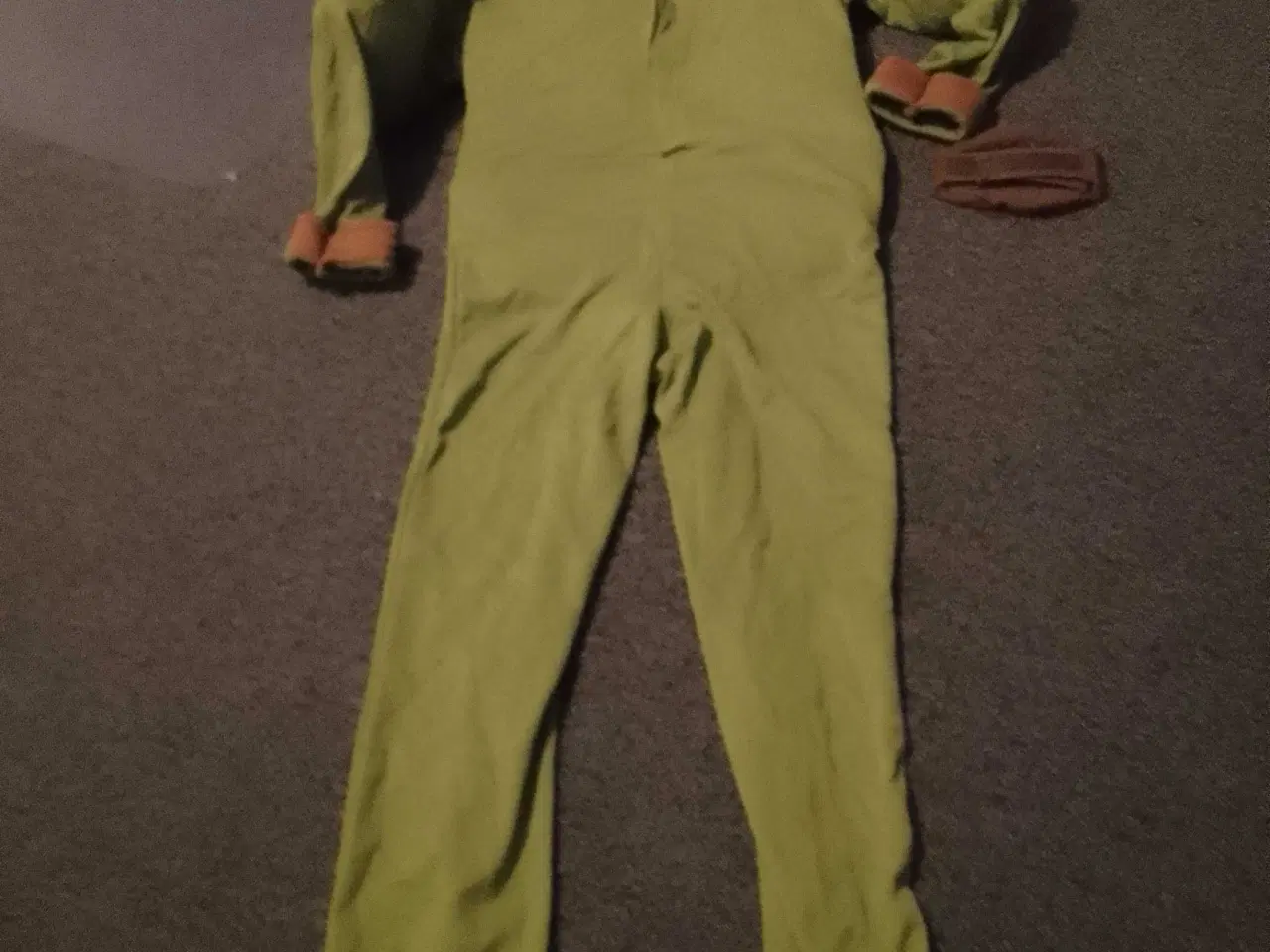 Billede 3 - Teenage mutant Ninja turtel dragt str 116