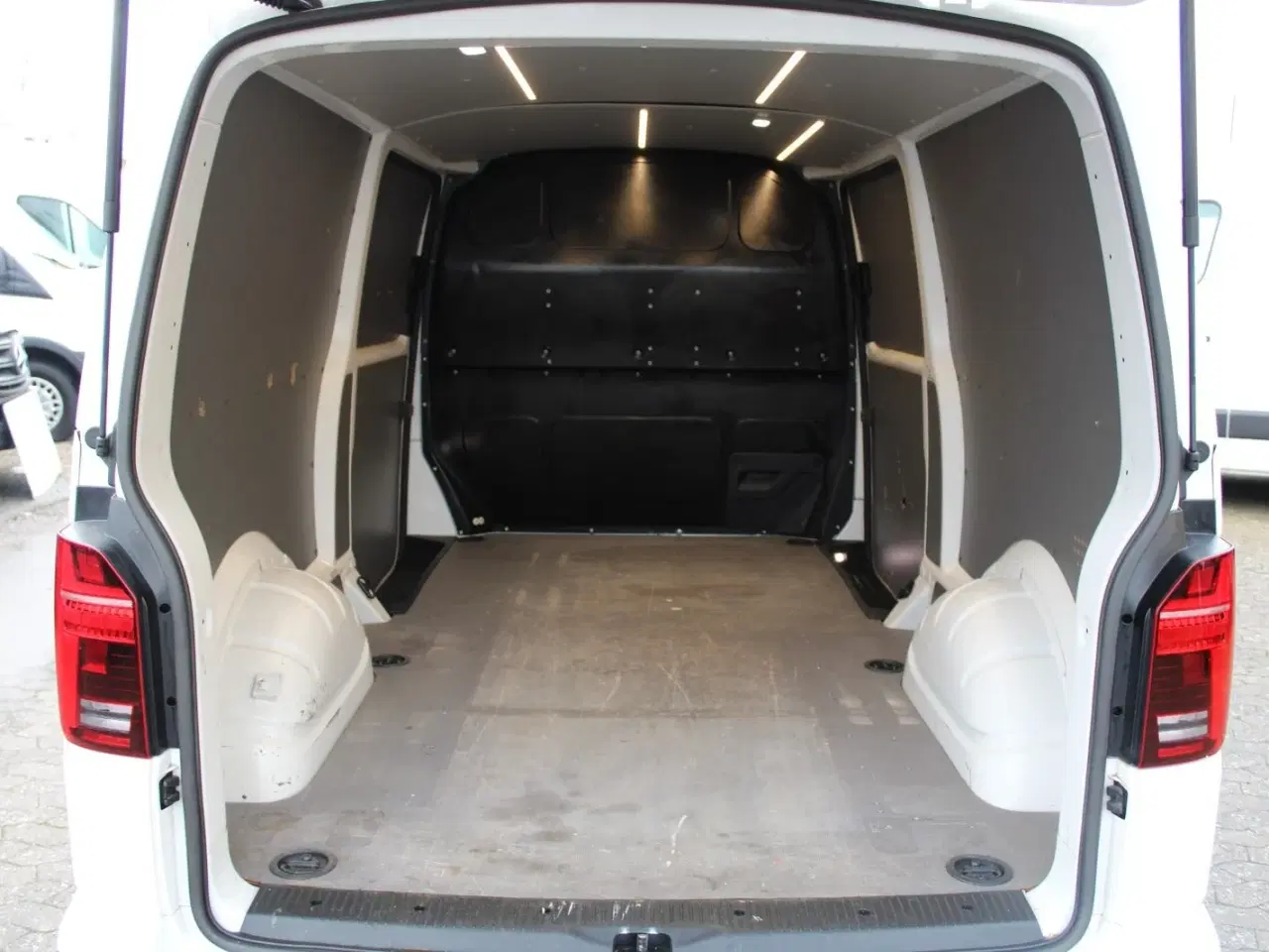 Billede 12 - VW Transporter 2,0 TDi 150 Kassevogn DSG 4Motion lang
