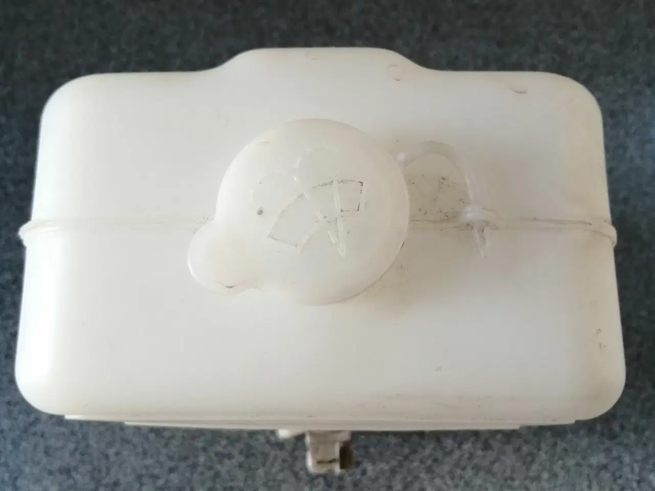 Billede 2 - ELEKTRISK FORRUDEVASKER BEHOLDER