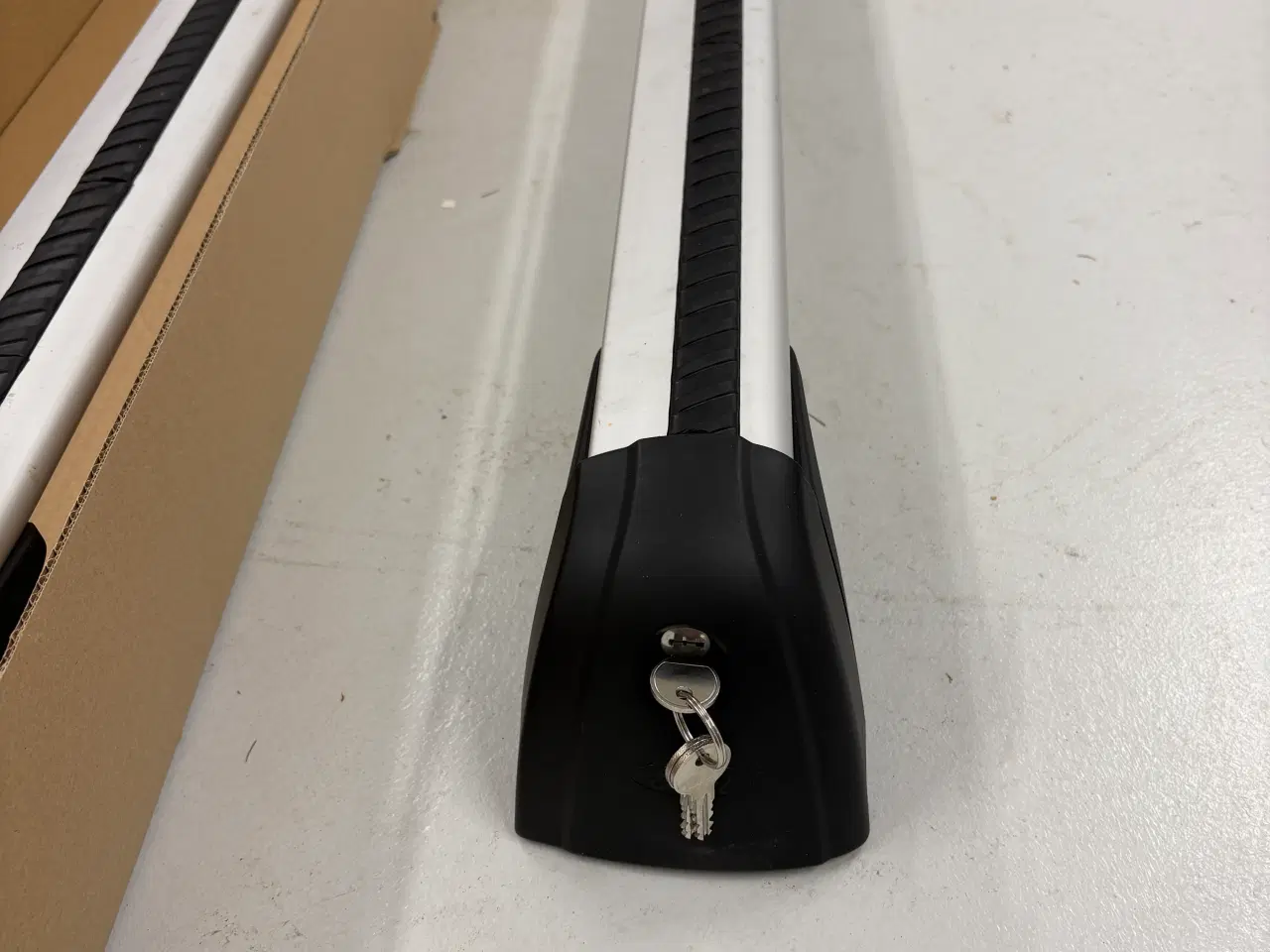 Billede 4 - Tagbøjler til Ford Kuga 2020 - 2024