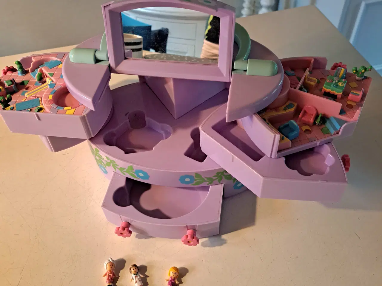 Billede 3 - Polly Pocket smykkeskrin m dukker